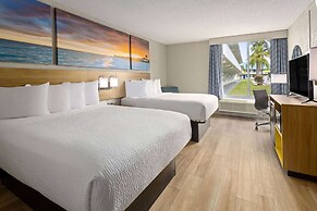 Days Inn & Suites by Wyndham Fort Pierce Midtown