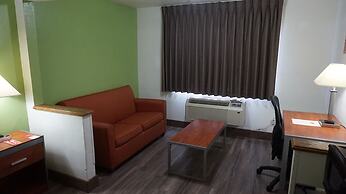 Econo Lodge & Suites