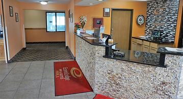 Econo Lodge & Suites