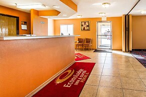 Econo Lodge & Suites