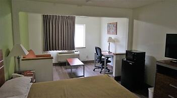 Econo Lodge & Suites