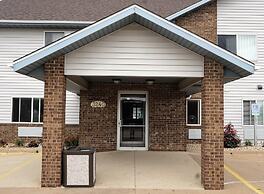 Econo Lodge & Suites