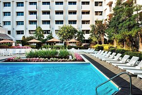 Sheraton Greensboro at Four Seasons