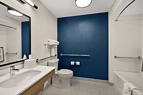 Spark by Hilton Tifton