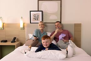 Spark by Hilton Tifton