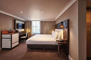 DoubleTree by Hilton London - Ealing Hotel