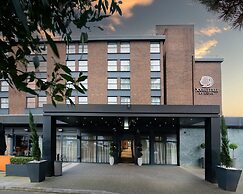 DoubleTree by Hilton London - Ealing Hotel