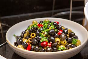 DoubleTree by Hilton London - Ealing Hotel