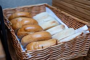 DoubleTree by Hilton London - Ealing Hotel