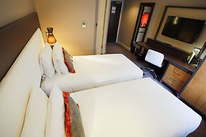 DoubleTree by Hilton London - Ealing Hotel