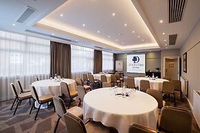 DoubleTree by Hilton London - Ealing Hotel