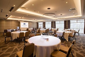 DoubleTree by Hilton London - Ealing Hotel