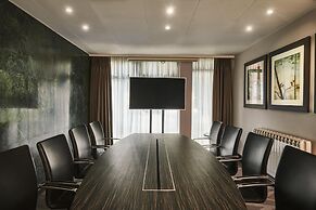 DoubleTree by Hilton London - Ealing Hotel