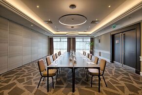 DoubleTree by Hilton London - Ealing Hotel