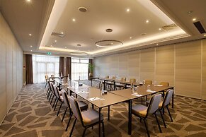 DoubleTree by Hilton London - Ealing Hotel