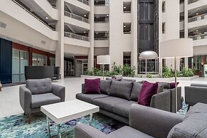 Crowne Plaza Suites Arlington by IHG