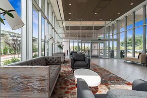 Crowne Plaza Suites Arlington by IHG