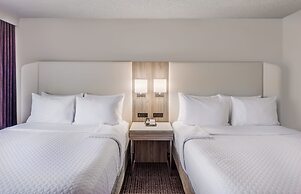 Crowne Plaza Suites Arlington by IHG