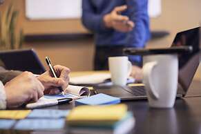 Crowne Plaza Suites Arlington by IHG