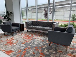 Crowne Plaza Suites Arlington by IHG