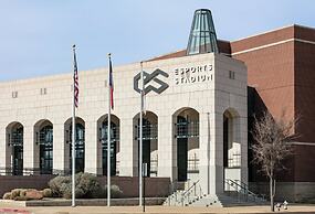 Crowne Plaza Suites Arlington by IHG