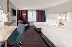 Crowne Plaza Suites Arlington by IHG