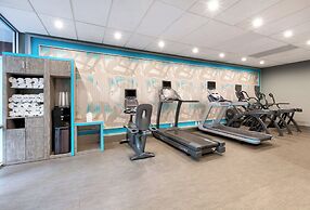 Crowne Plaza Suites Arlington by IHG