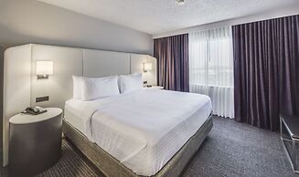 Crowne Plaza Suites Arlington by IHG