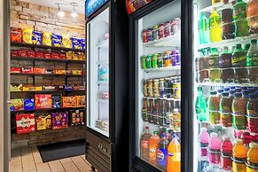 Days Hotel by Wyndham Allentown Airport / Lehigh Valley