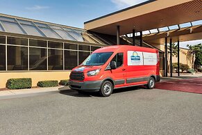 Days Hotel by Wyndham Allentown Airport / Lehigh Valley