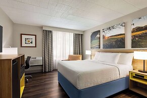 Days Hotel by Wyndham Allentown Airport / Lehigh Valley