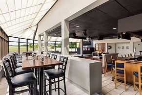 Days Hotel by Wyndham Allentown Airport / Lehigh Valley