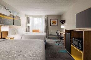 Days Hotel by Wyndham Allentown Airport / Lehigh Valley