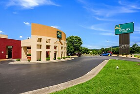 Quality Inn Roanoke Airport