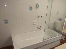 Australia Park Motel