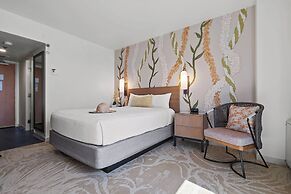 Ala Moana Hotel by Mantra