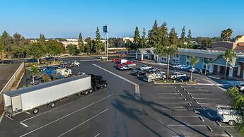 Best Western Town & Country Lodge