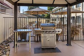 Best Western Town & Country Lodge