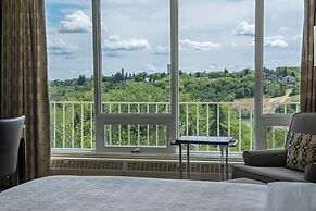 Sheraton Cavalier Saskatoon Hotel