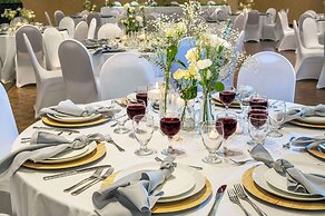 Allure Hotel & Conference Centre, Ascend Hotel Collection