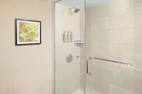 Hilton Waikiki Beach Resort & Spa