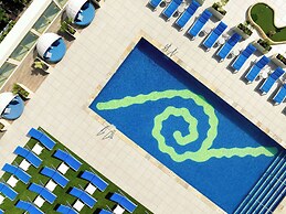 Hilton Waikiki Beach Resort & Spa