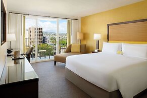 Hilton Waikiki Beach Resort & Spa
