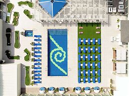 Hilton Waikiki Beach Resort & Spa