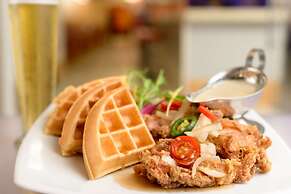 Hilton Waikiki Beach Resort & Spa