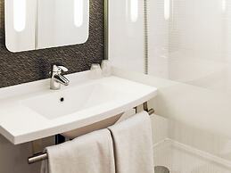 ibis Orange Centre Echangeur A7 A9