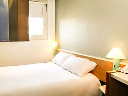 ibis Orange Centre Echangeur A7 A9