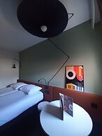 ibis Orange Centre Echangeur A7 A9