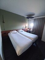 ibis Orange Centre Echangeur A7 A9