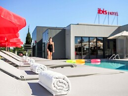 ibis Orange Centre Echangeur A7 A9